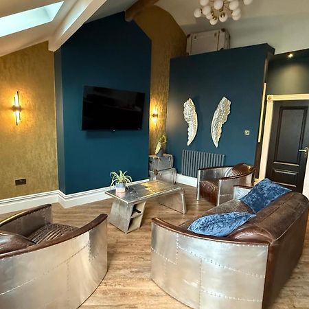 The Loft At One Luxury Penthouse Leilighet Wigan Eksteriør bilde