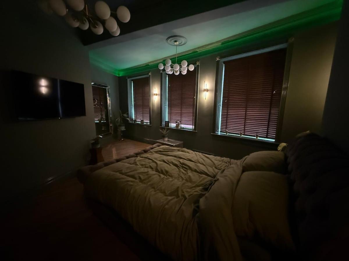 The Loft At One Luxury Penthouse Leilighet Wigan Eksteriør bilde