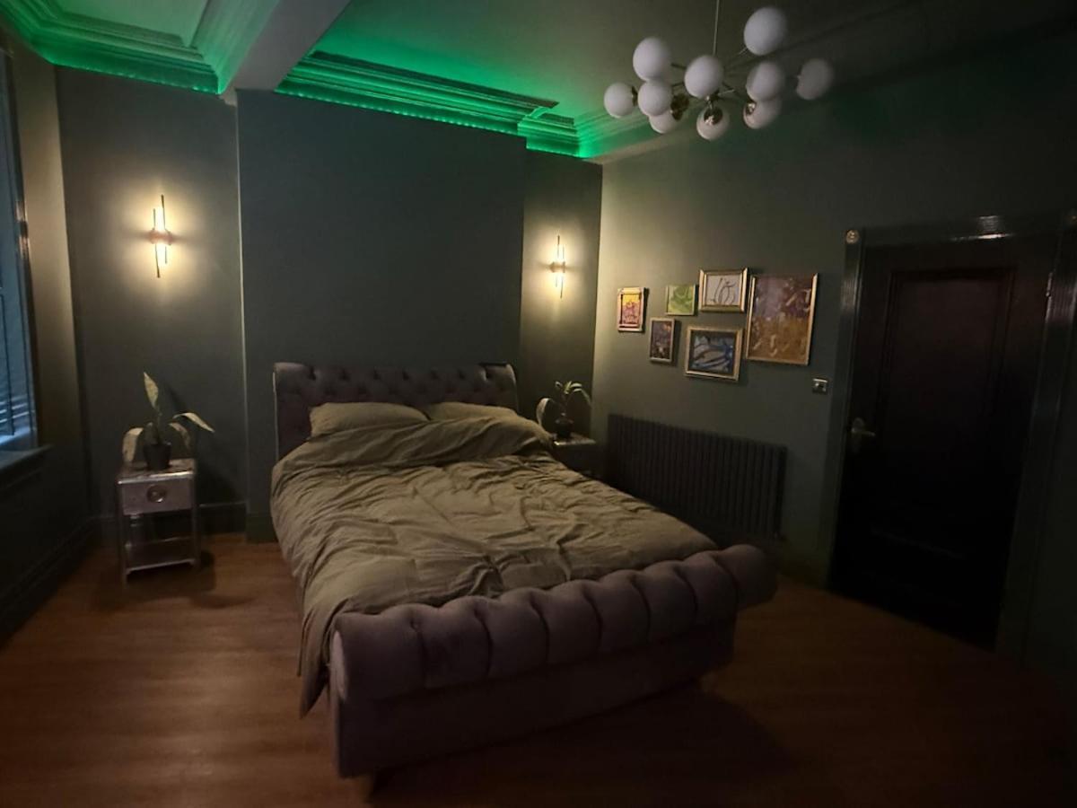The Loft At One Luxury Penthouse Leilighet Wigan Eksteriør bilde